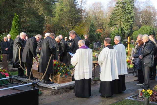Beisetzung von Peter Gro&szlig;pietsch