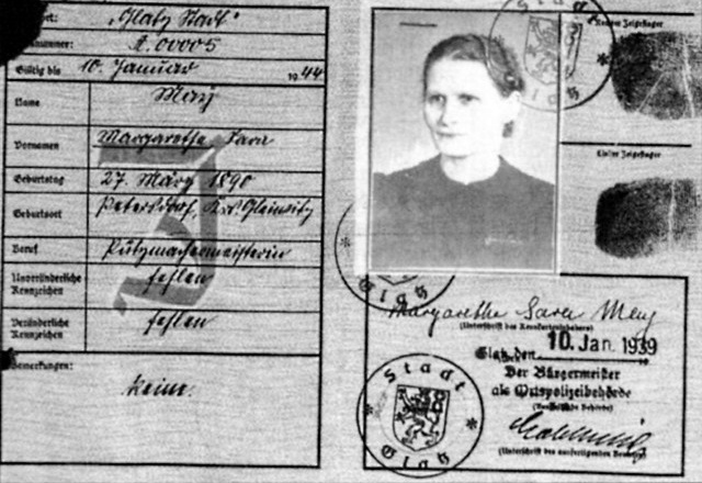 Der Ausweis von Margarethe May