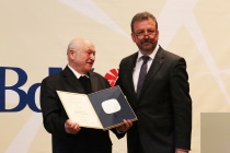 Fabritius und Jung mit Ehrenplakette