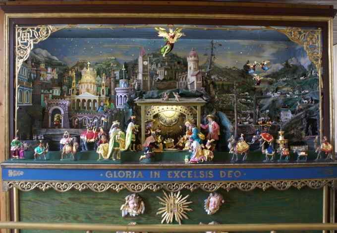 Die bewegliche Weihnachtskrippe in Albendorf