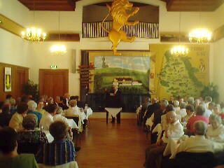 Die G&auml;ste im Fest-Saal