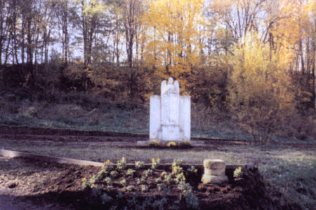 Umgesetztes Kriegerdenkmal