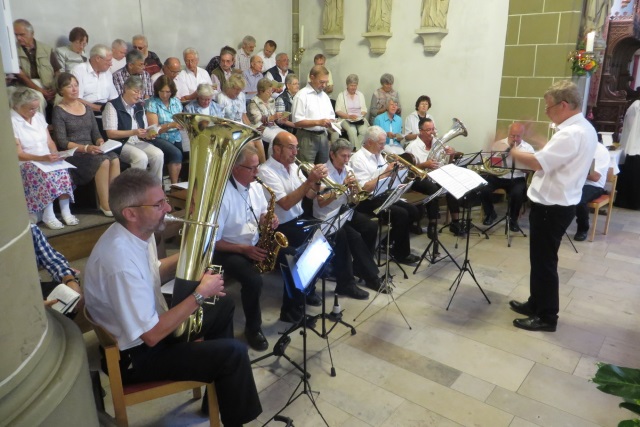 70. Glatzer Wallfahrt in Telgte 2016: Das Buckow-Waldsieversdorfer Blasorchester begleitet den Festgottesdienst.