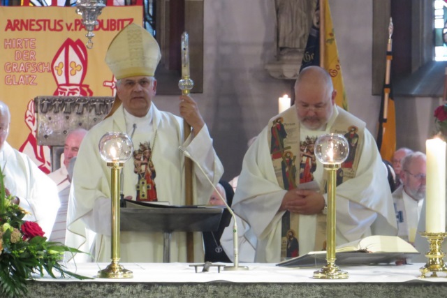 71. Glatzer Wallfahrt in Telgte 2017: Segnung durch Weihbischof Dr. Reinhard Hauke