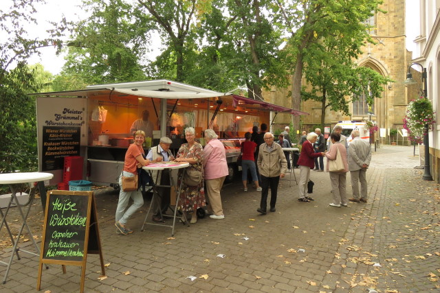 75. Glatzer Wallfahrt nach Telgte 2022: Stand von Fleischermeister Grämmel aus Detmold