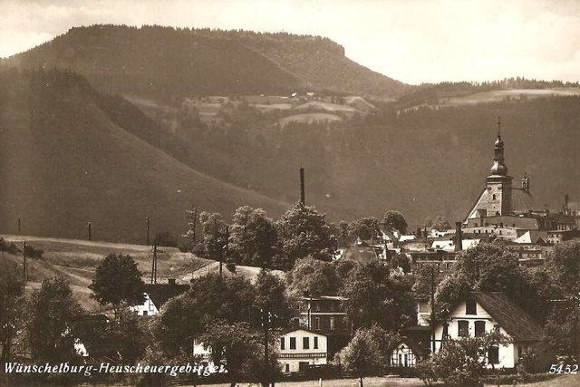 W&uuml;nschelburg mit Heuscheuergebirge in den 1930er Jahren