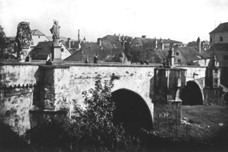 Br&uuml;cke &uuml;ber den M&uuml;hlgraben