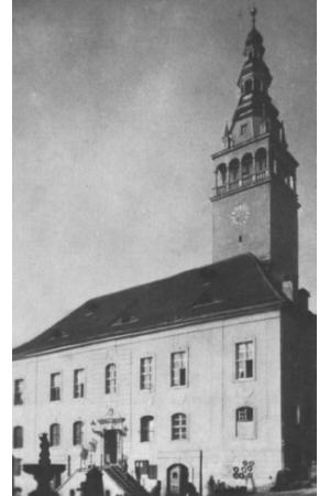 Rathaus vor dem Brand