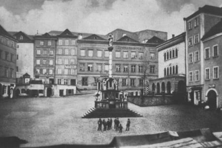 Oberring mit Mariens&auml;ule