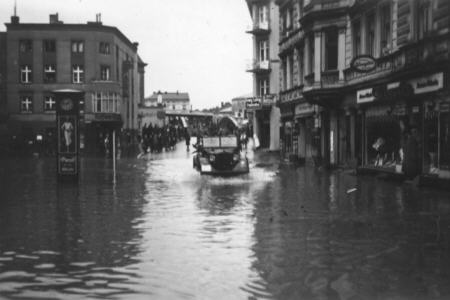 Hochwasser am Ro&szlig;markt