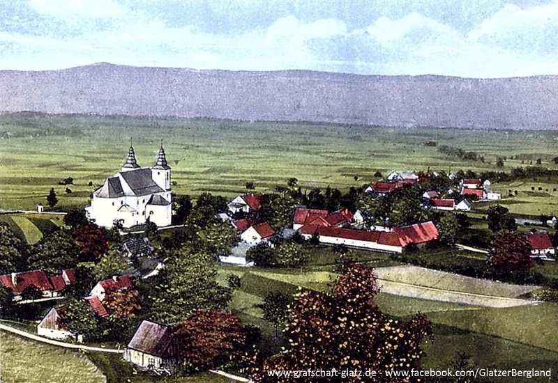 Ortsansicht mit Kirche