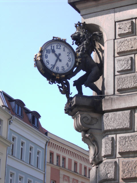 L&ouml;wenuhr