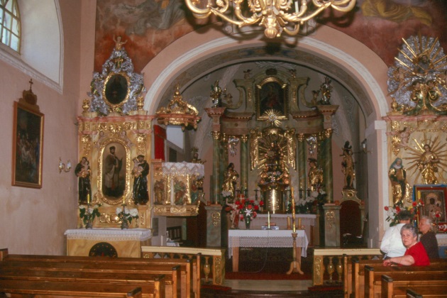 Altlomnitz, Inneres der Kirche