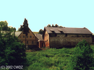 Gottwald-Hof von der Stra&szlig;e II